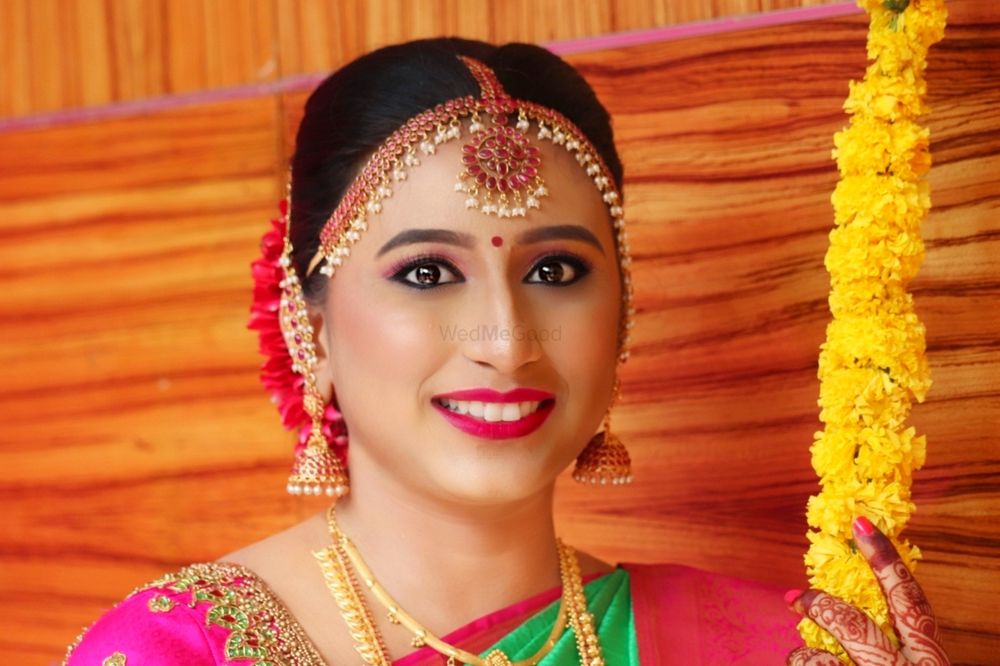 Photo By Vimala Reddy Makeovers - Bridal Makeup
