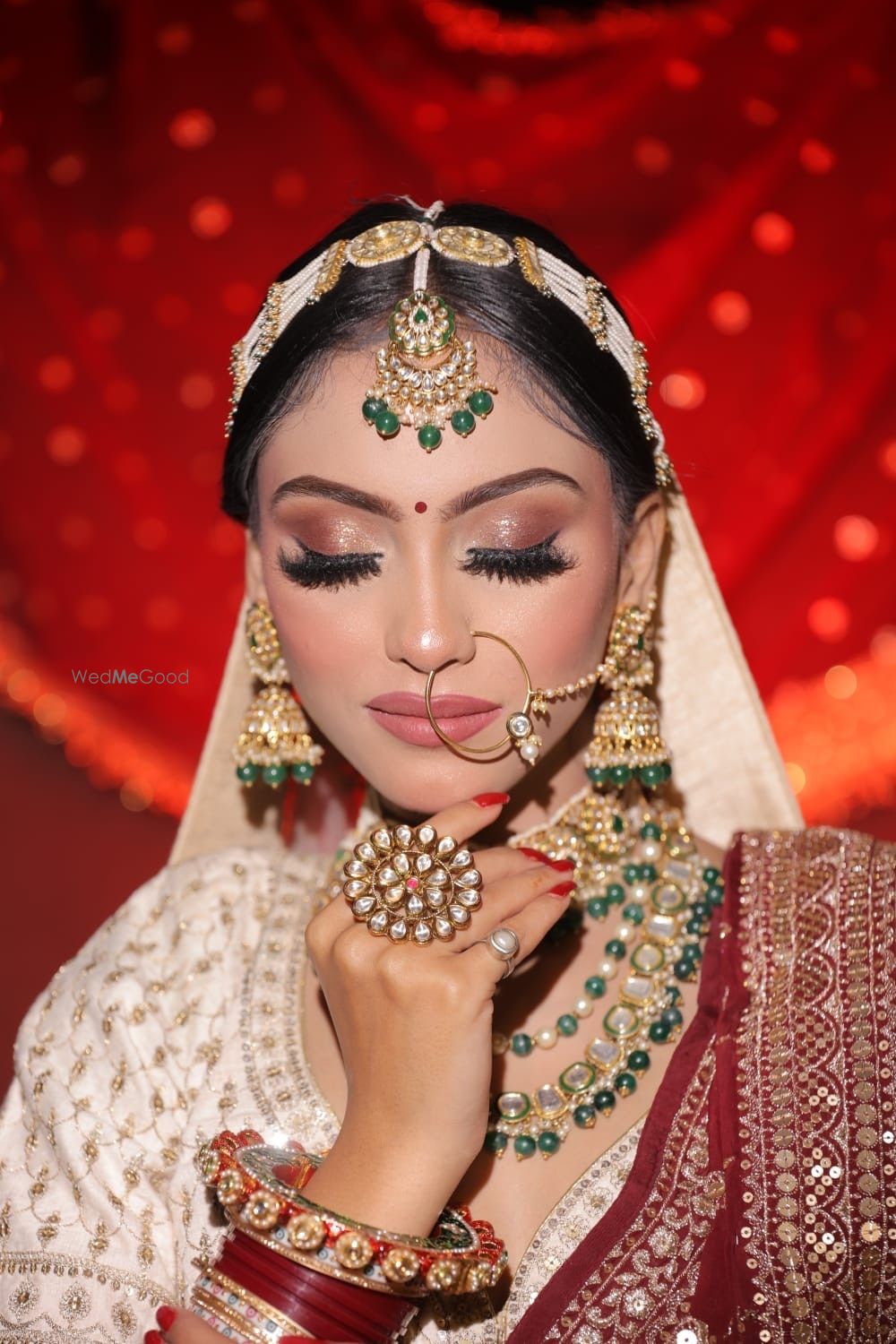 Photo By Meenakshi Dutt Makeovers - Bridal Makeup