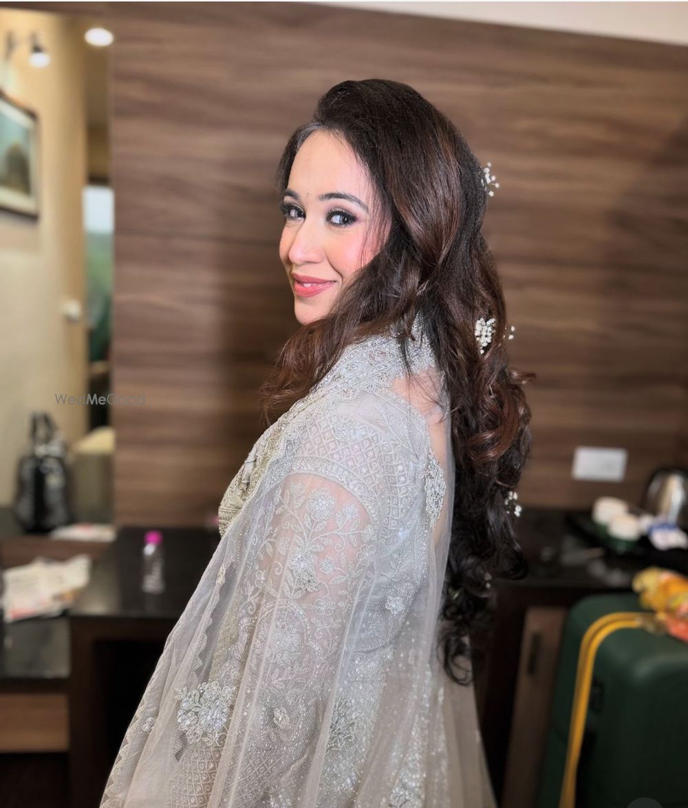 Photo By Makeovers by Ruby Sharma - Bridal Makeup Artists