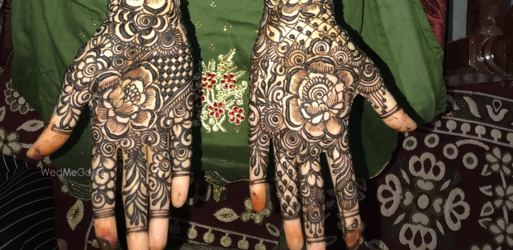 Tania Mehndi Artist