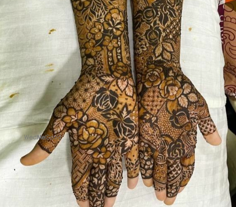 Mehendi by Tanu