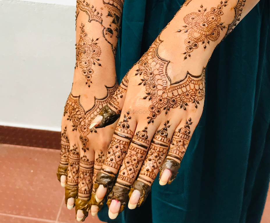 Henna Sisters
