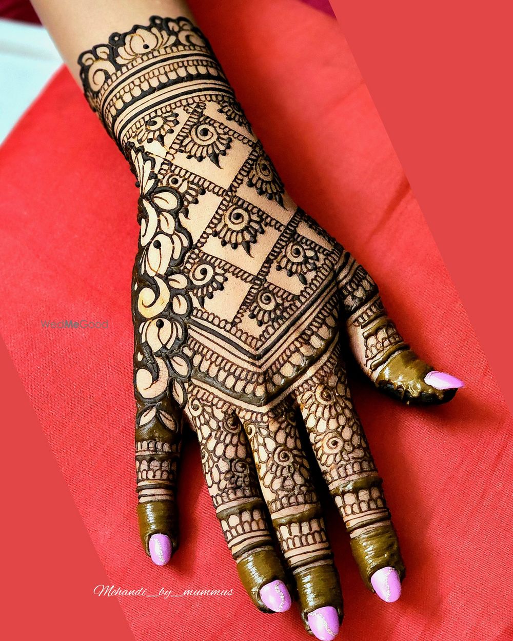 Photo By Mehandi by Mummus - Mehendi Artist