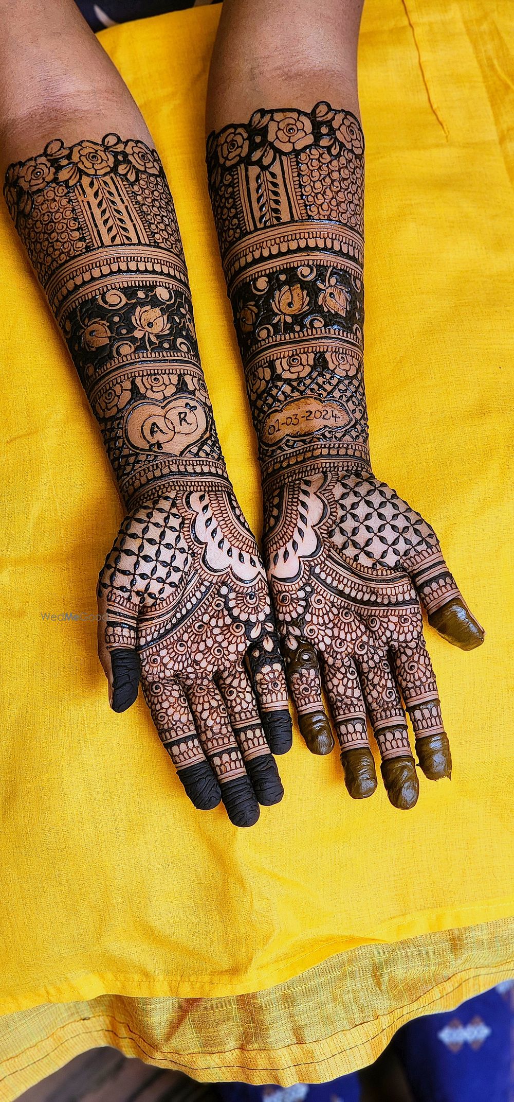 Photo By Mehandi by Mummus - Mehendi Artist