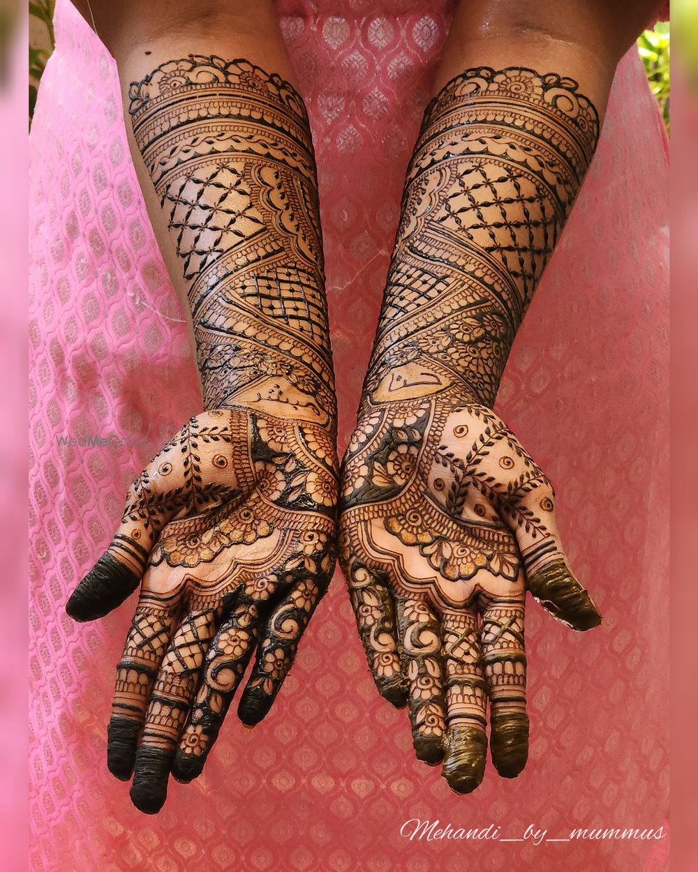 Photo By Mehandi by Mummus - Mehendi Artist