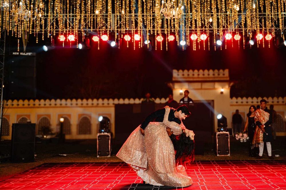 Photo By VWC - Wedding Choreography by Vanshika - Sangeet Choreographer