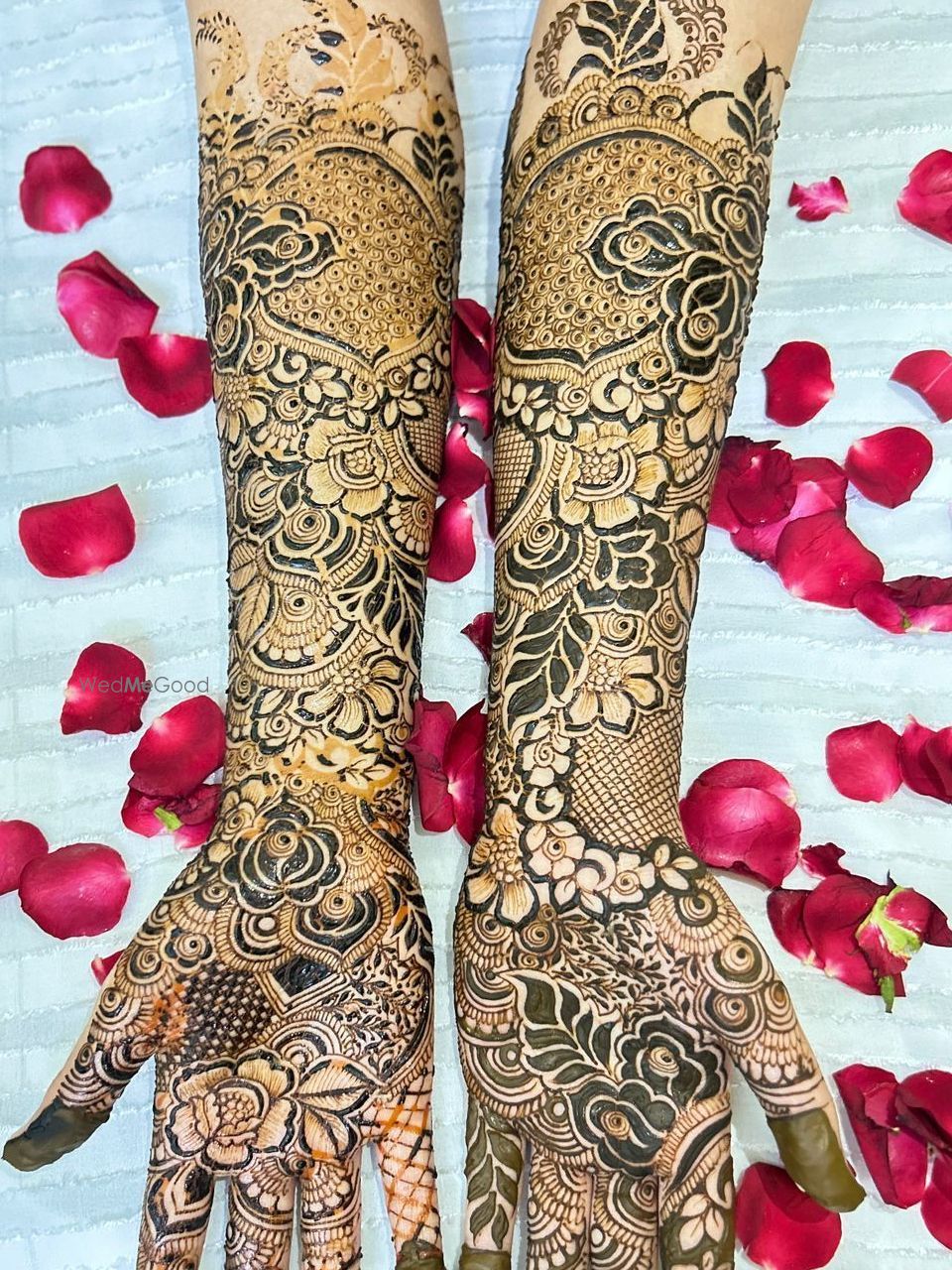 Mehendi by Mehreen