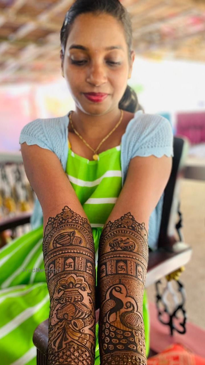 Mehndi Blossom