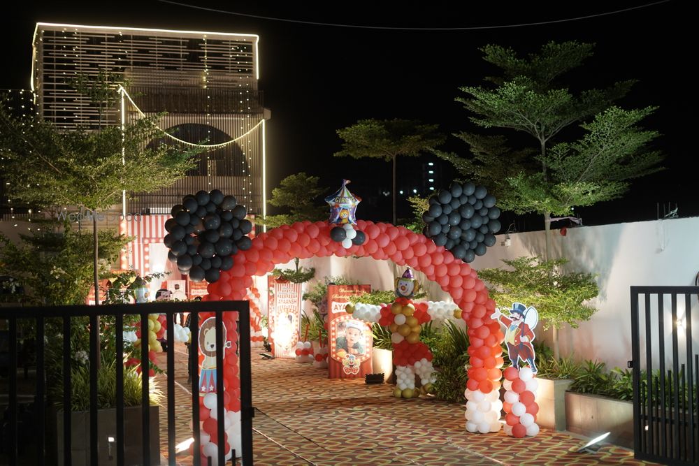 Photo By Secret Medows - Venues