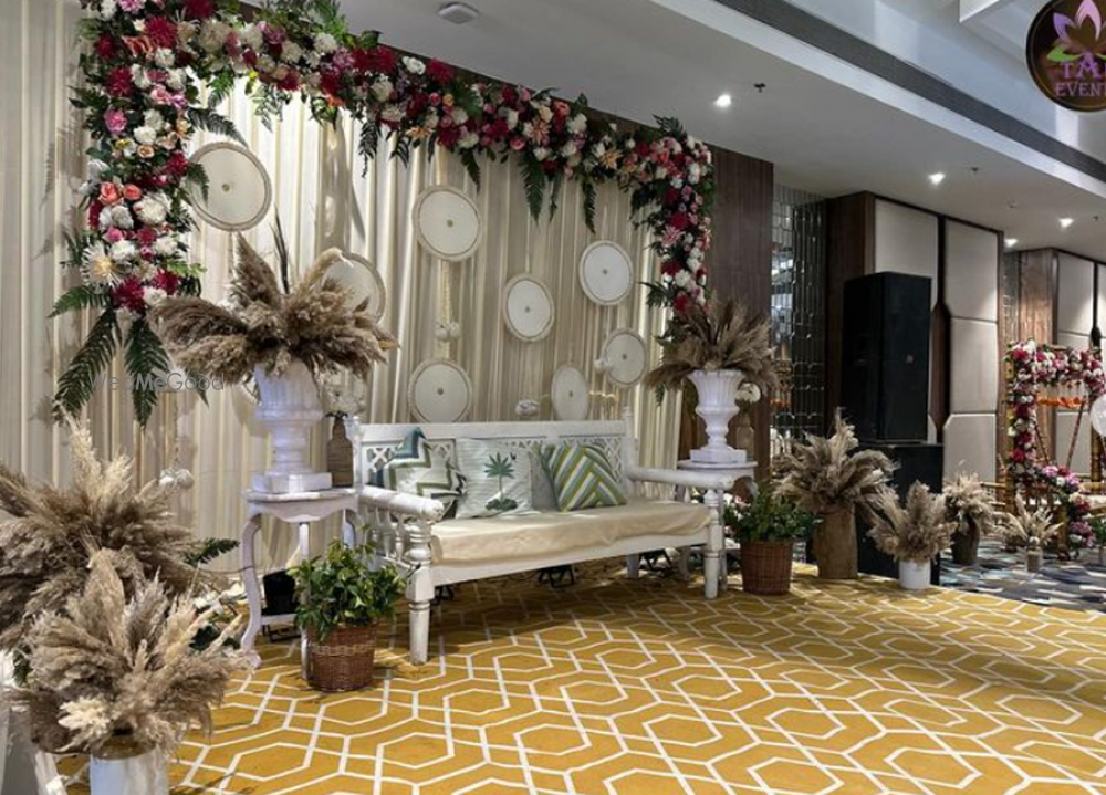 The Auspicious Day Events - Decor