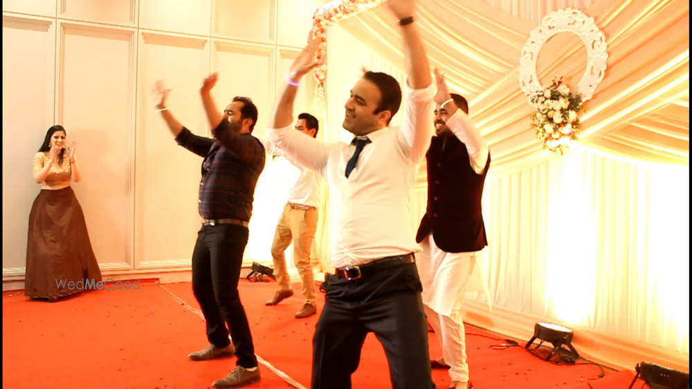 Photo By Wedding De Thumke - Sangeet Choreographer