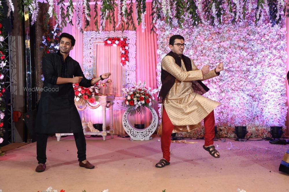 Photo By Wedding De Thumke - Sangeet Choreographer