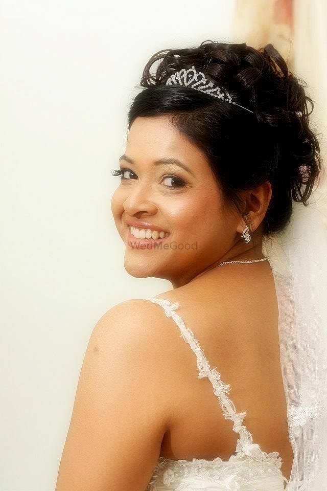 Photo By Tender Locks - Bridal Makeup