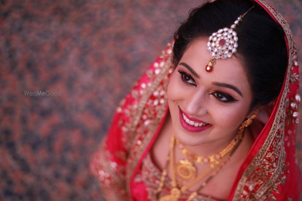 Photo By Kiswa's Beauty Salon - Bridal Makeup