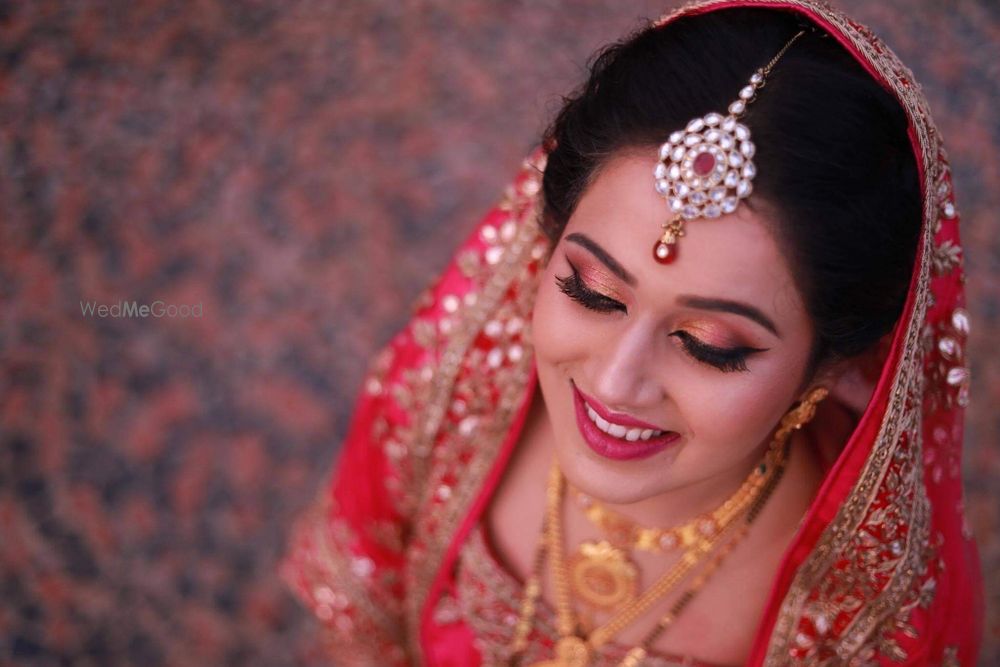 Photo By Kiswa's Beauty Salon - Bridal Makeup