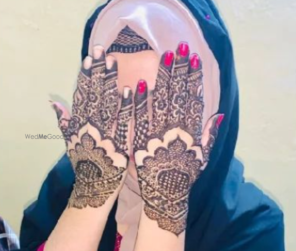 Mehendi by Mahira