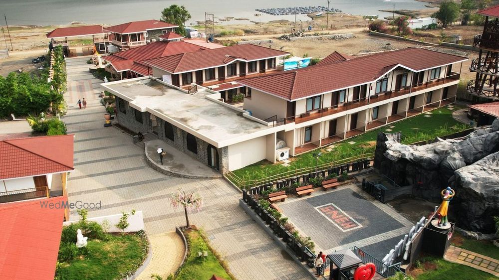 Sneh Resort