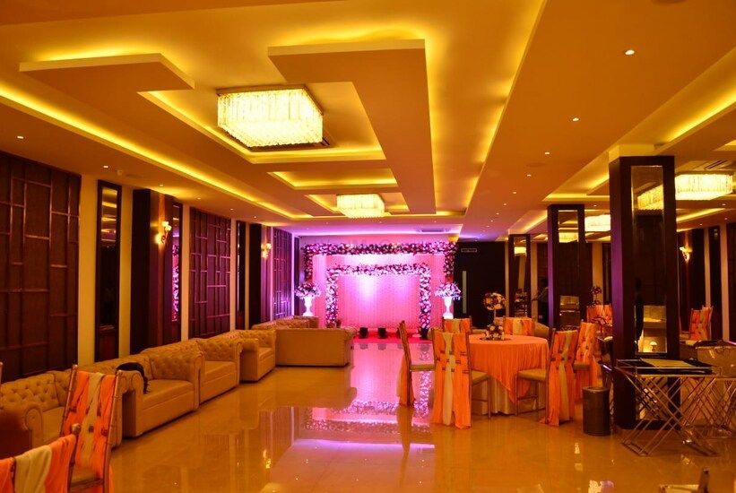 Photo By Paras Inn - Venues