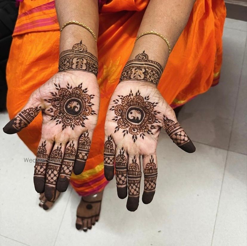 Photo By Mehendi by Divvu - Mehendi Artist