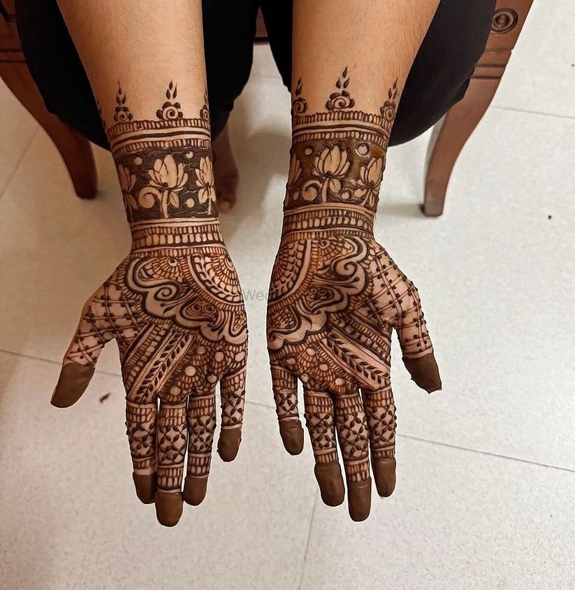 Photo By Mehendi by Divvu - Mehendi Artist