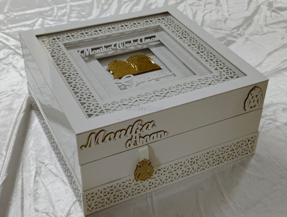 Photo By Luxury Wedding Invite & Packaging - Invitations