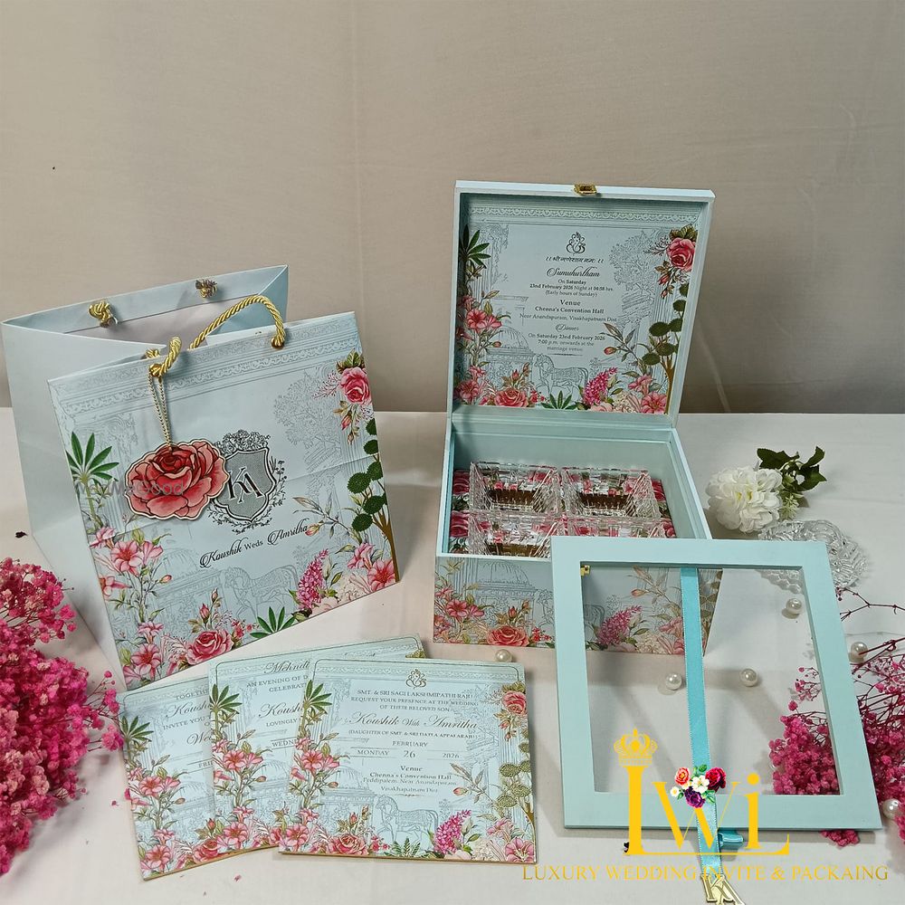 Photo By Luxury Wedding Invite & Packaging - Invitations