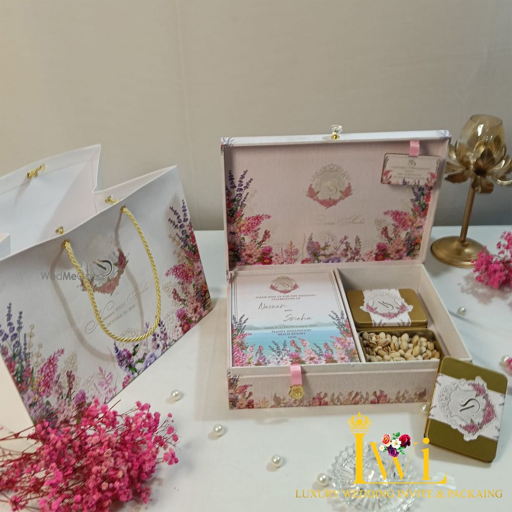 Photo By Luxury Wedding Invite & Packaging - Invitations