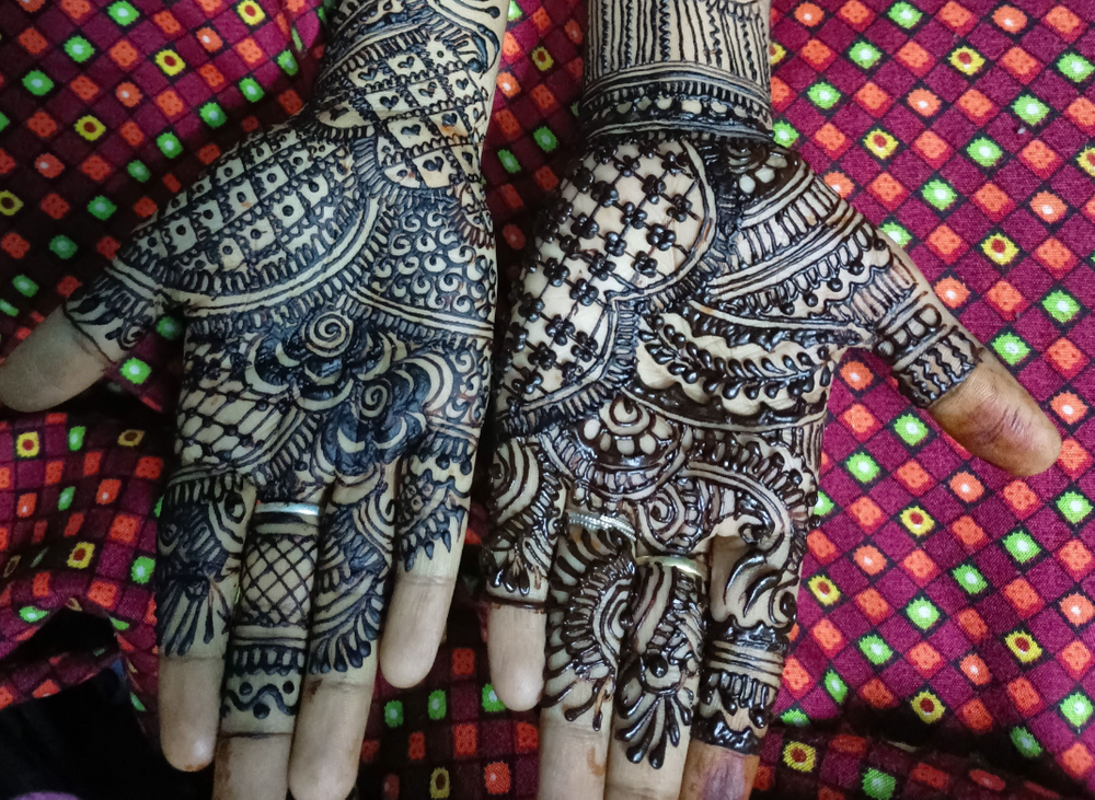 Zoya Mehendi Artist 