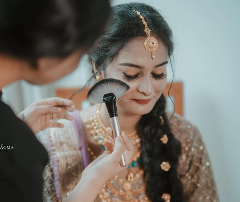 Photo By Aneeqas Makeup - Bridal Makeup