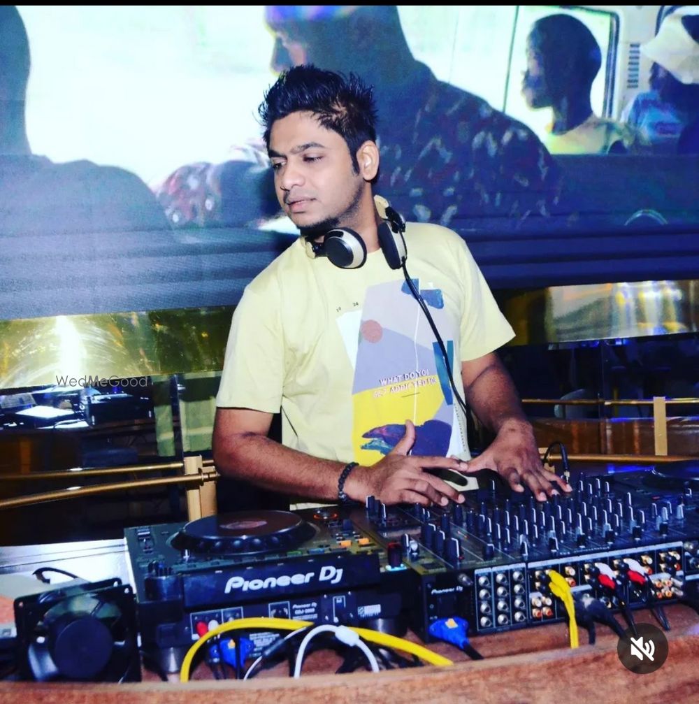 Photo By VDj Omkar - DJs