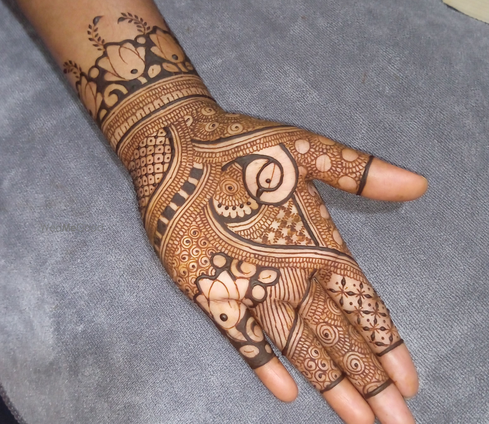 Bridal Mehndi Artist