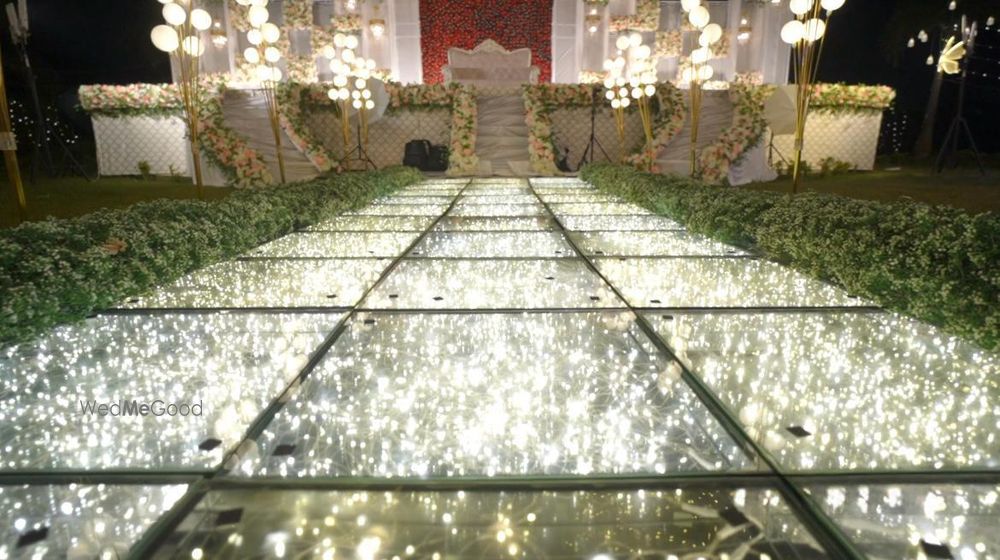 Photo By Rosewood Gardens - Venues