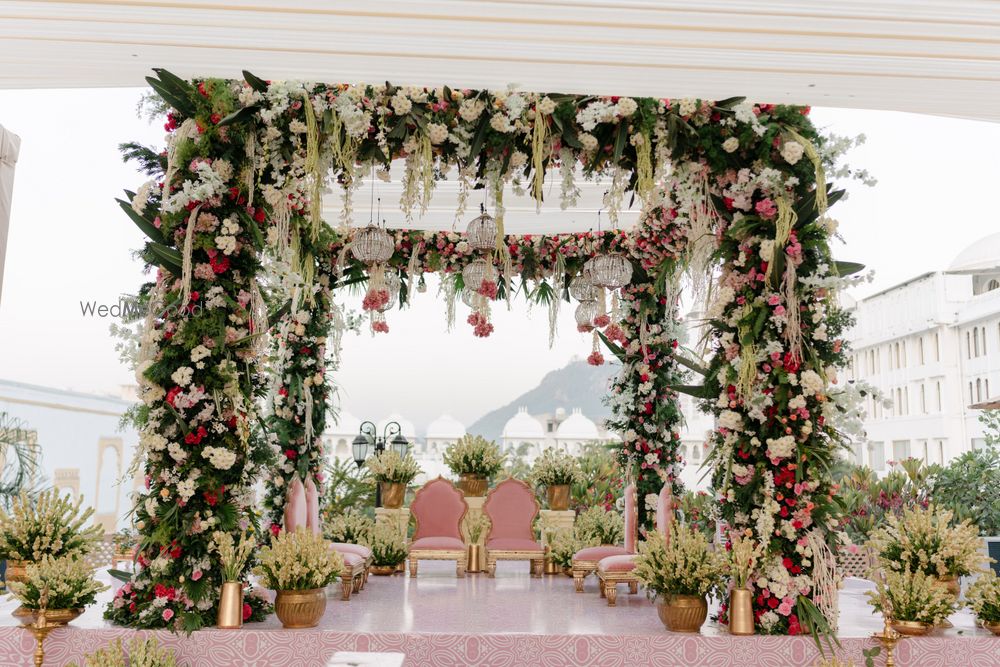 Photo By The Wedding Experience - Decor - Decorators
