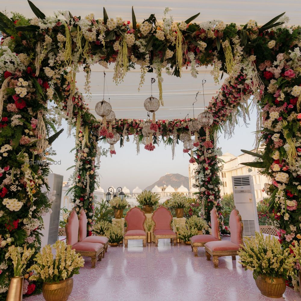 Photo By The Wedding Experience - Decor - Decorators