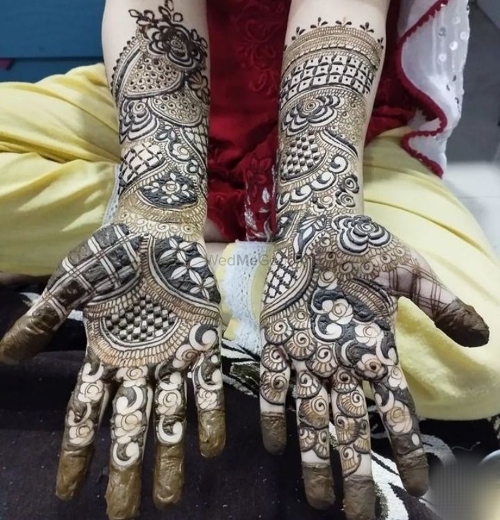 Photo By Mehndi by Bushra - Mehendi Artist