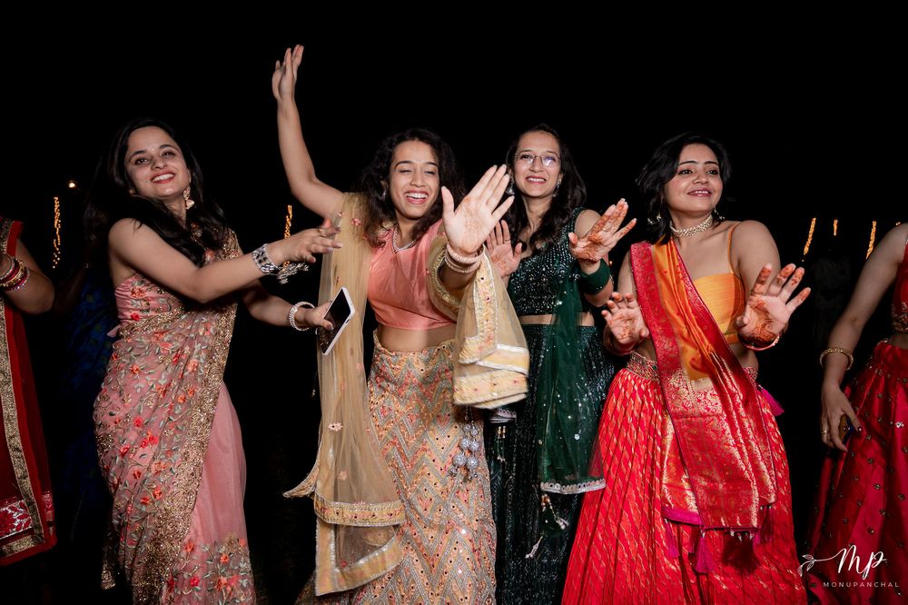 Photo By Weddings by Shiv - Sangeet Choreographer