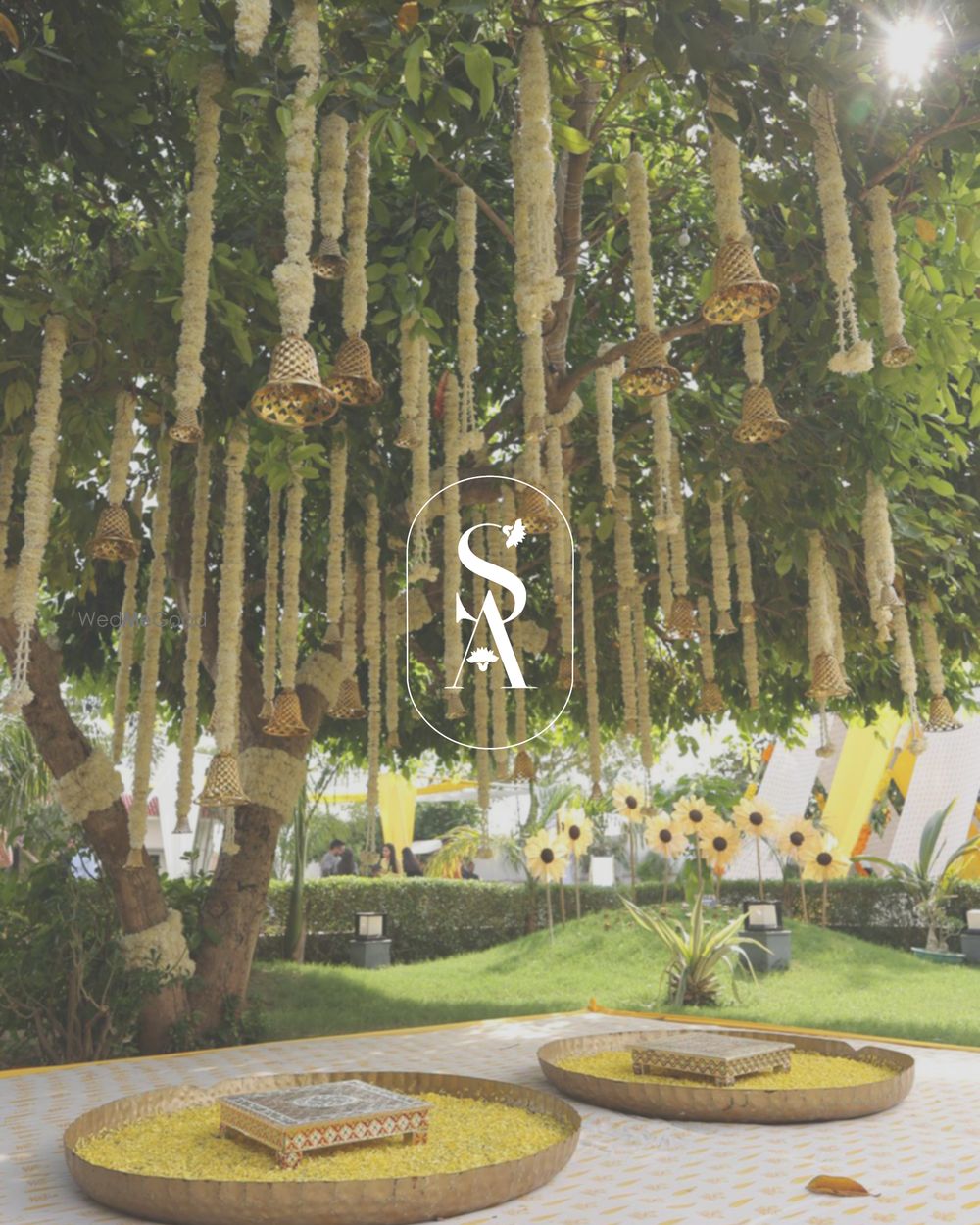 Photo By Les Works - Invitations