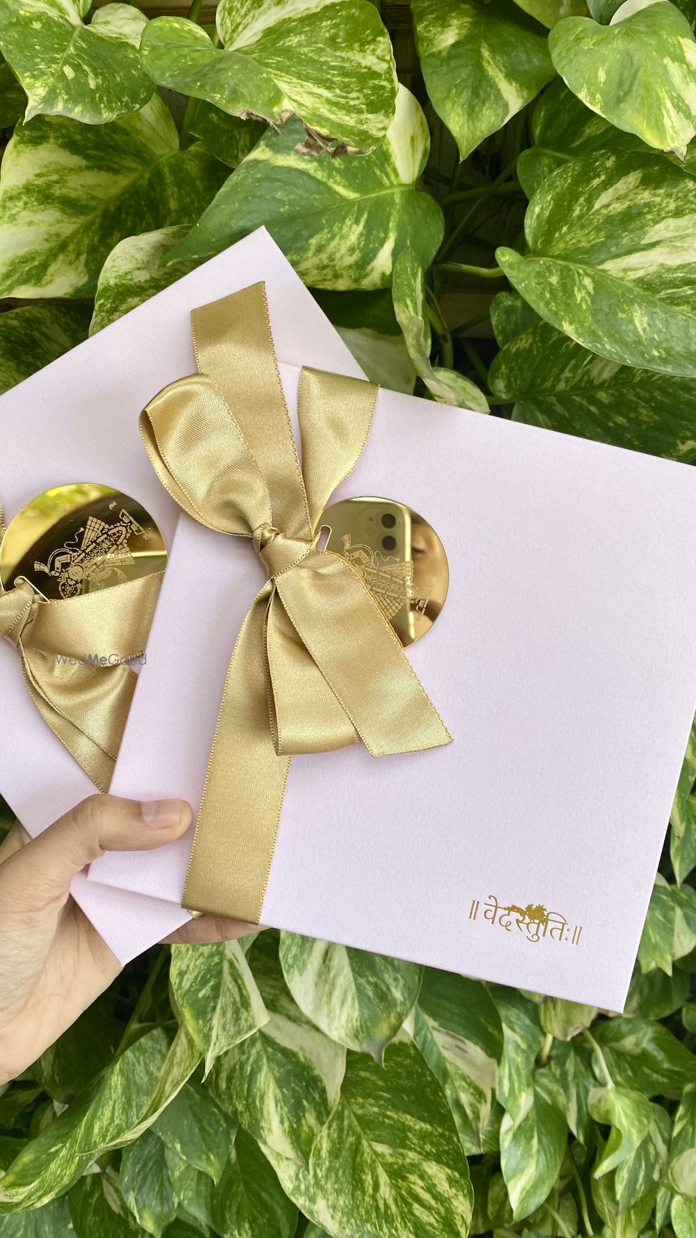 Photo By Les Works - Invitations