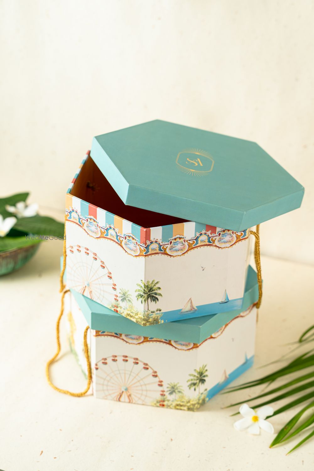 Photo By Les Works - Invitations