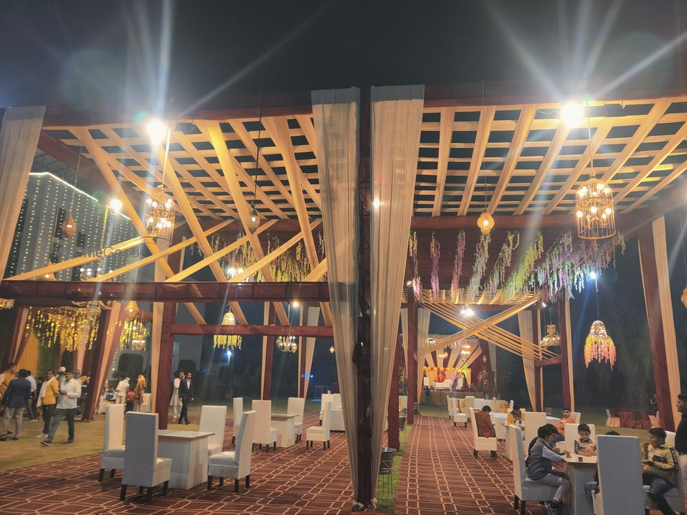 Photo By Rose Castle - Venues