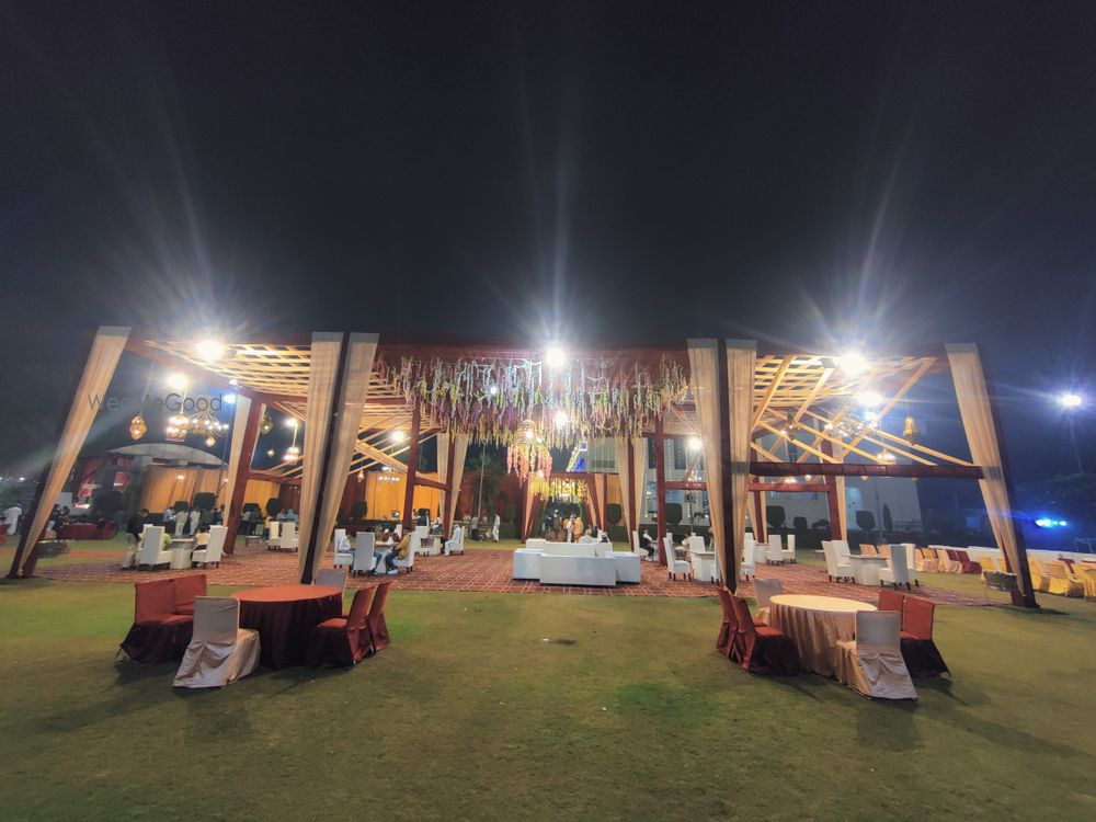 Photo By Rose Castle - Venues
