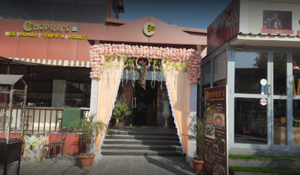 Chopra'S Cafe Restaurant & Banquet