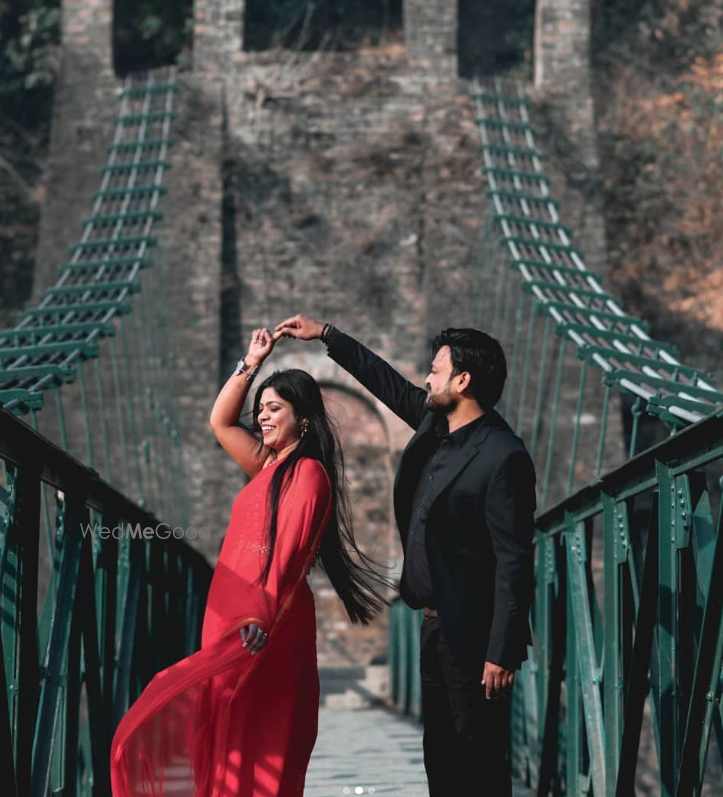 Mohan Studios - Pre Wedding