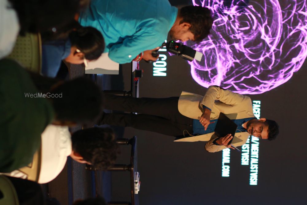 Photo By Vish- Mentalist & Mind Reader - Wedding Entertainment 