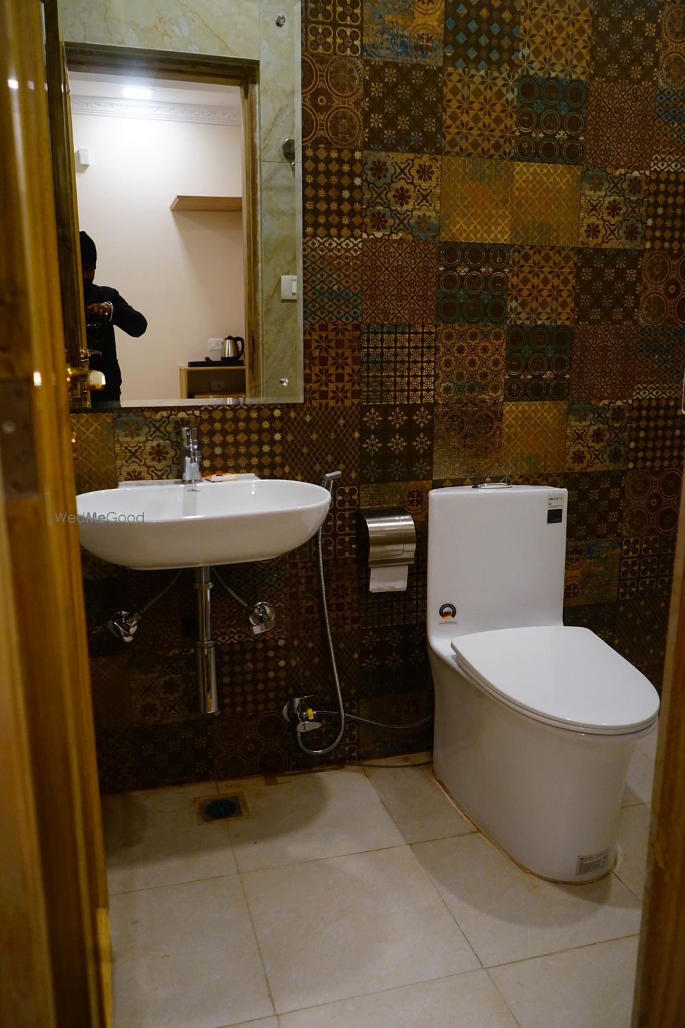 Photo By R Venetian Banquet And Hotel - Venues
