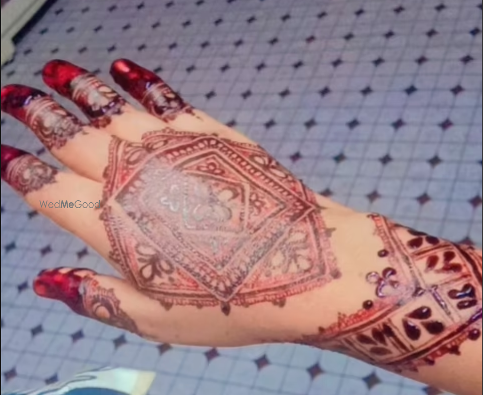 Its Mehndi Artists