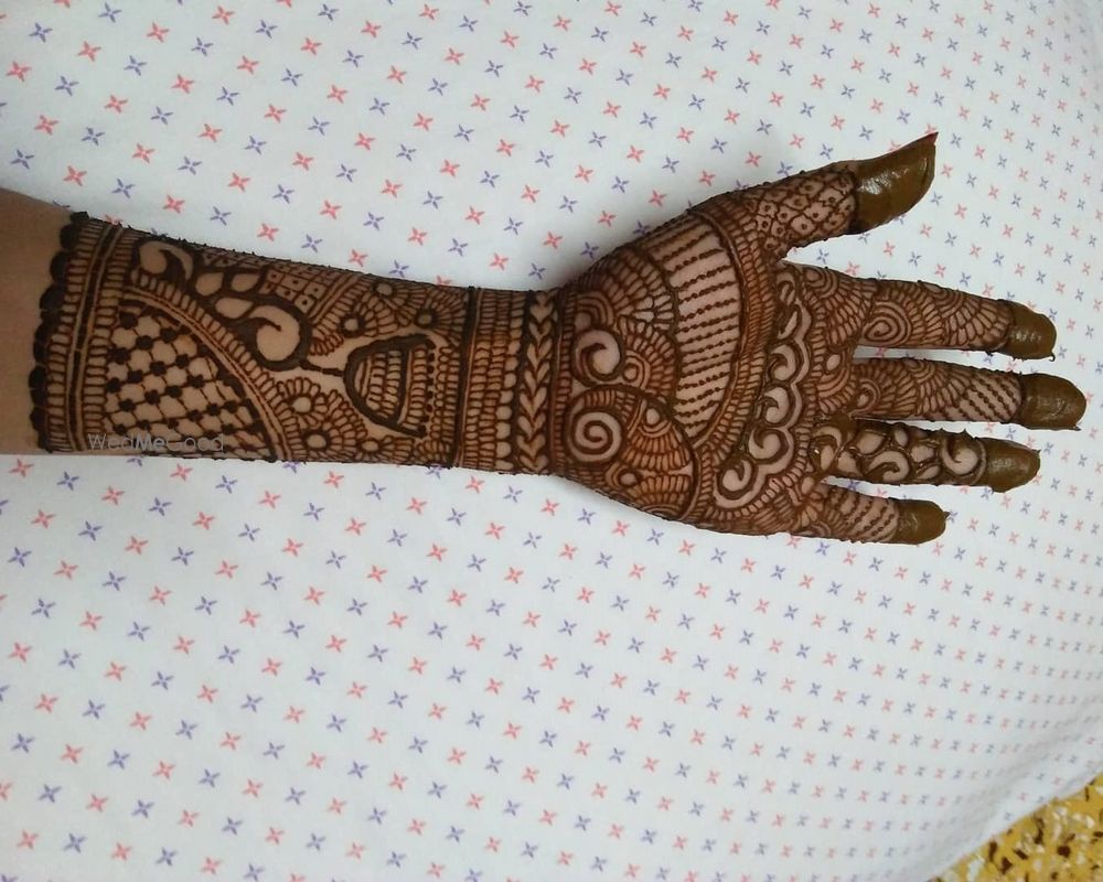 Mahi's Mehndi