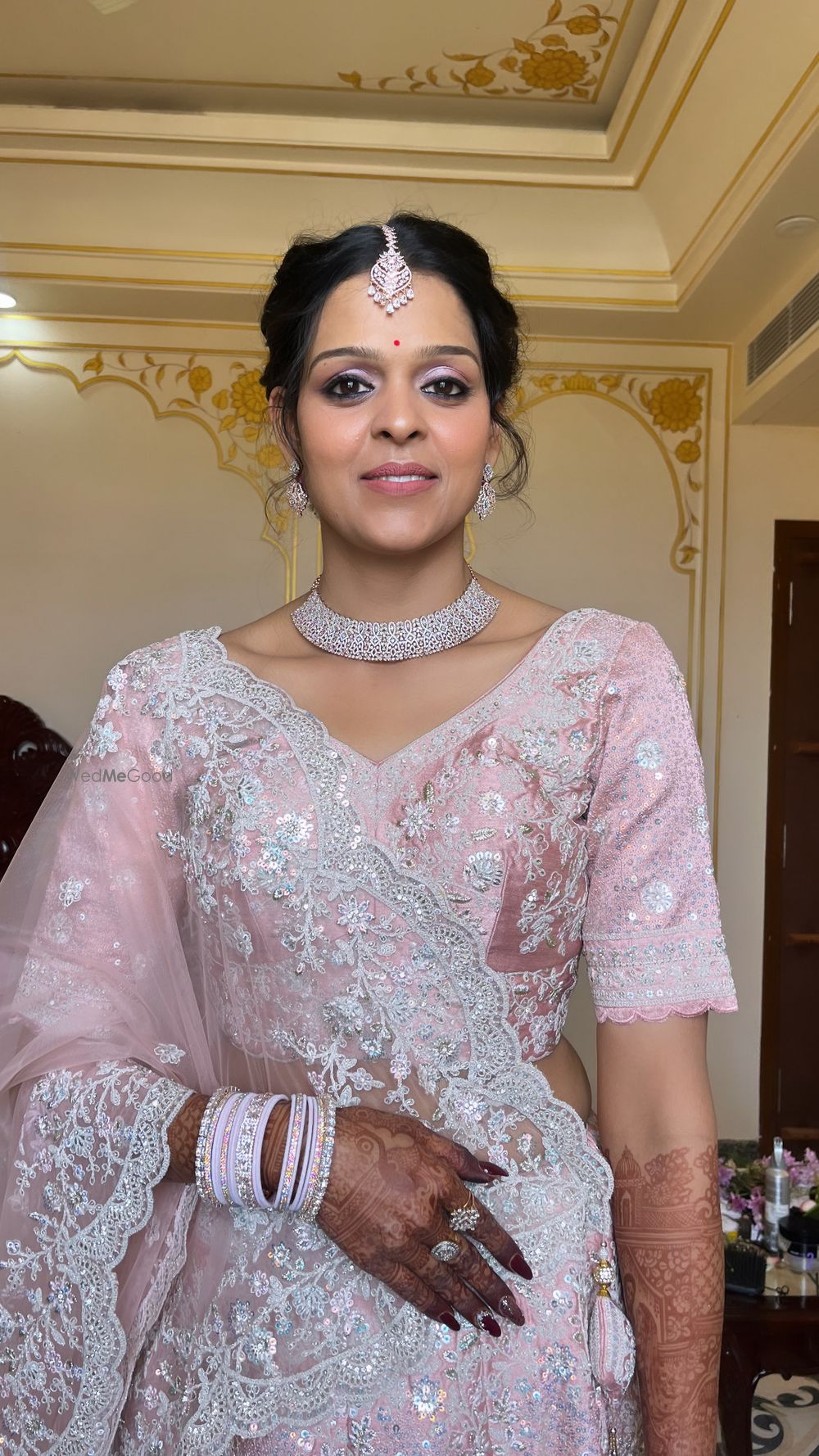 Photo By Anshika Shah Makeovers - Bridal Makeup