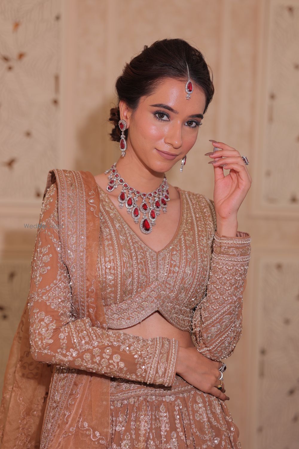 Photo By Anshika Shah Makeovers - Bridal Makeup