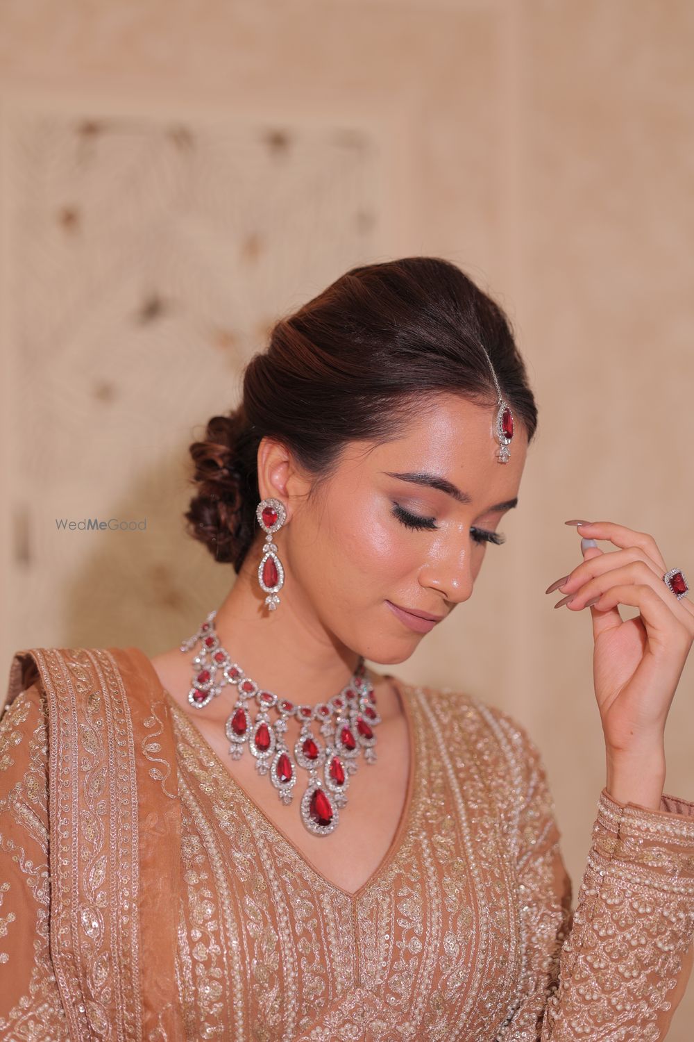 Photo By Anshika Shah Makeovers - Bridal Makeup